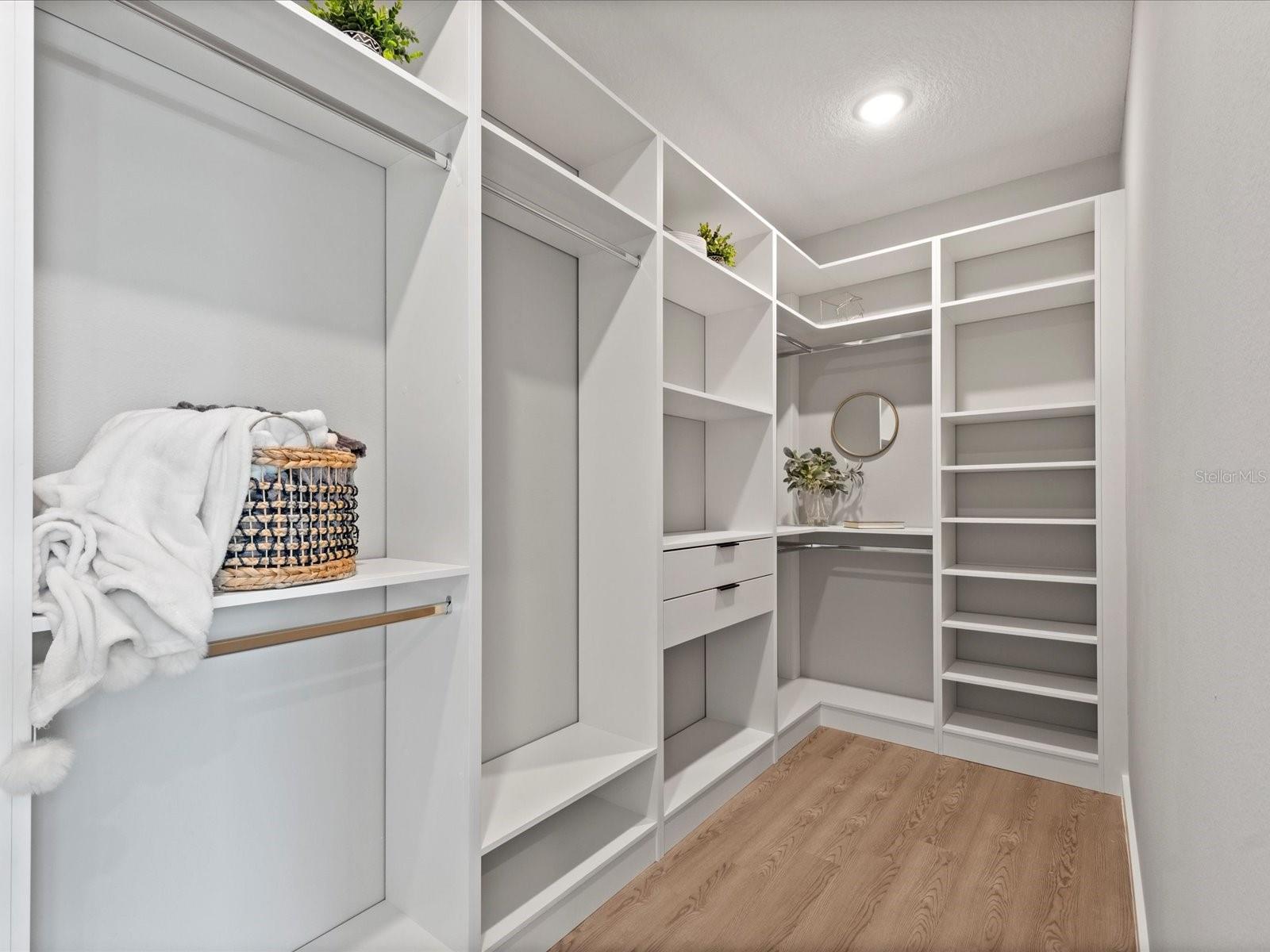 LAWNDALE - Residential