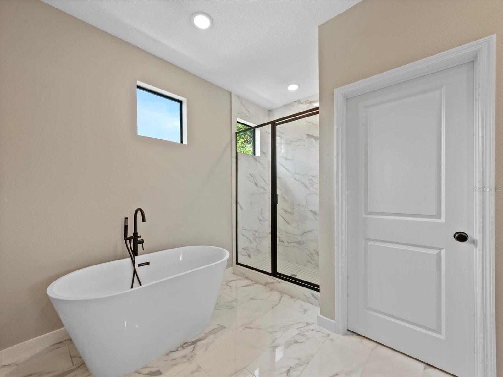 LAWNDALE - Residential