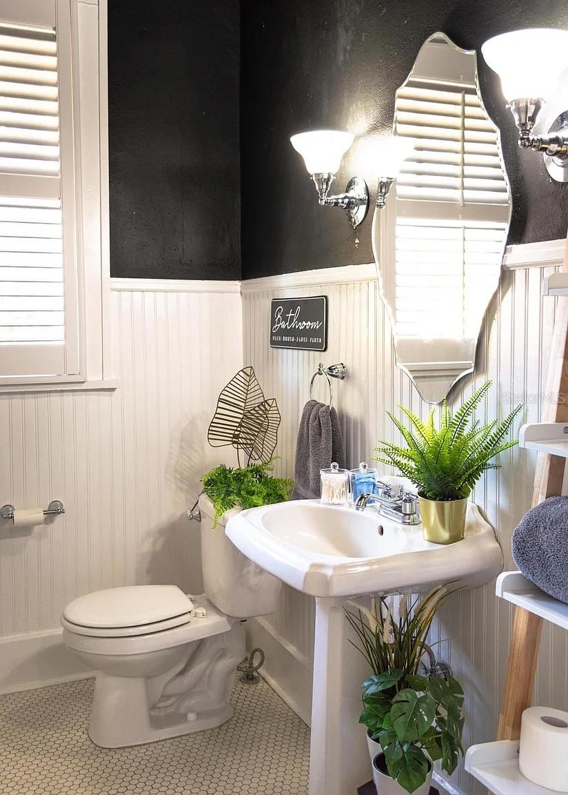 PINEWOOD - Residential Lease