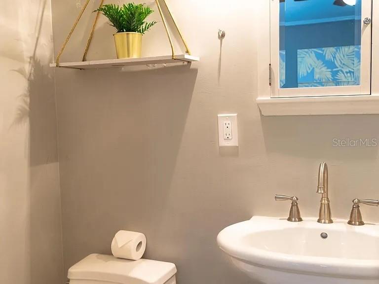 PINEWOOD - Residential Lease