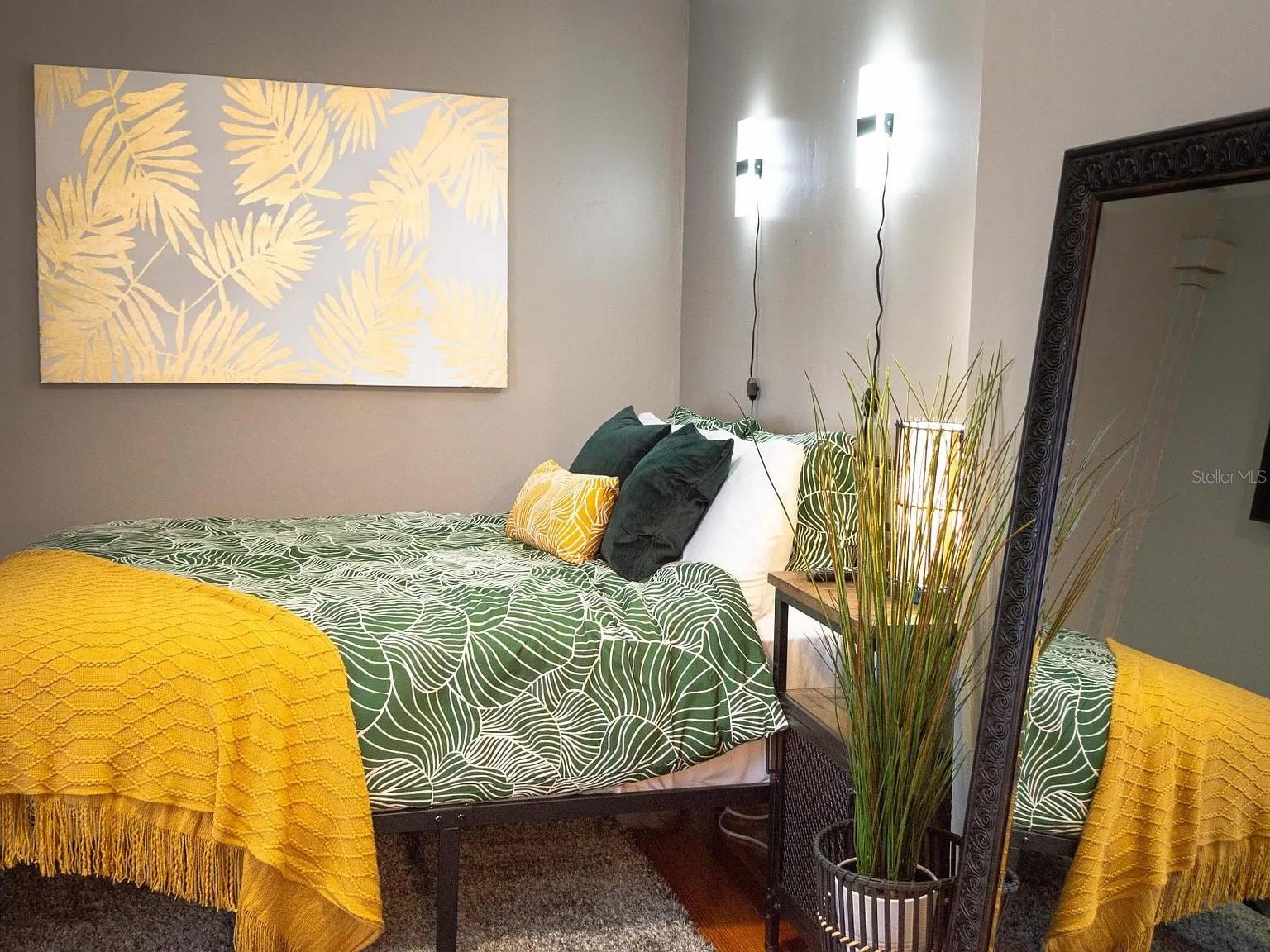 PINEWOOD - Residential Lease