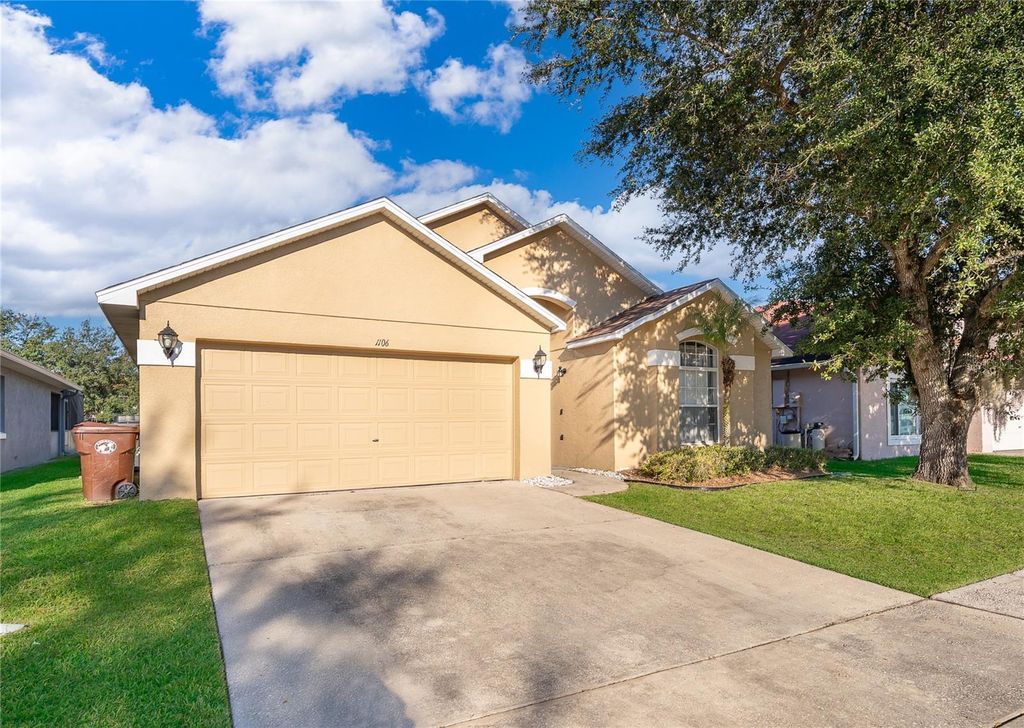 Photo of 1106 Liberty Hall Drive, Kissimmee, FL 34746 (MLS # O6364247)