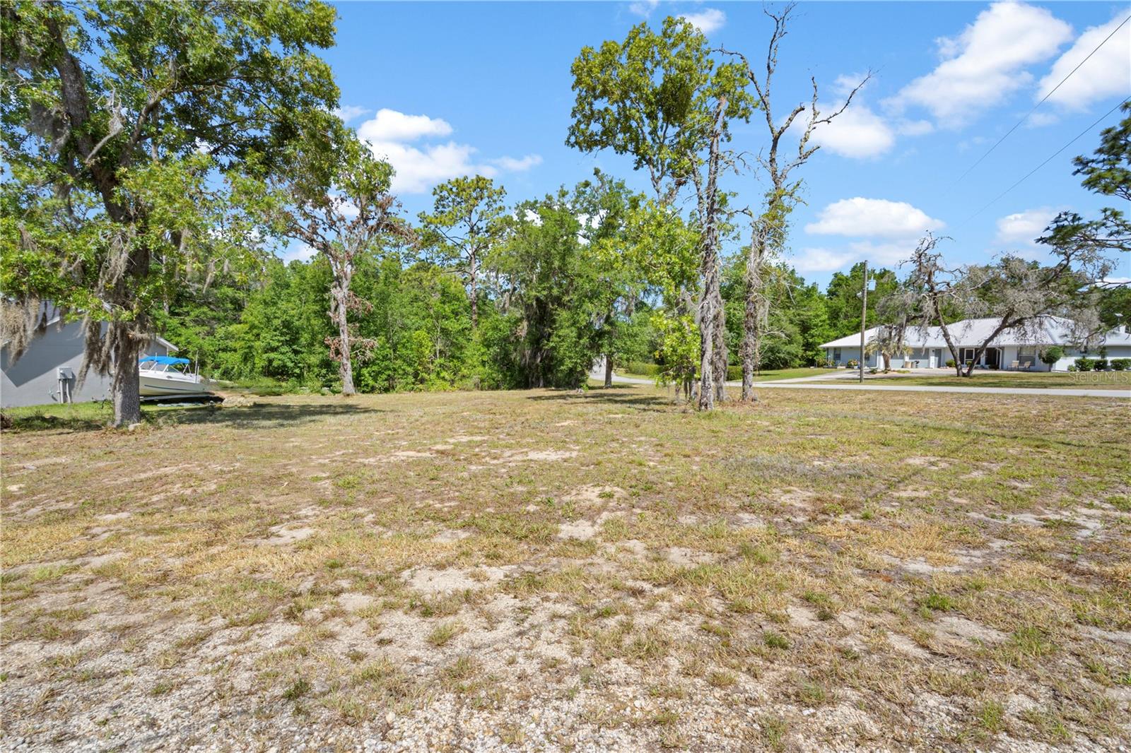 WILLISTON HYLNDS GOLF & C CLUB ESTATE - Land