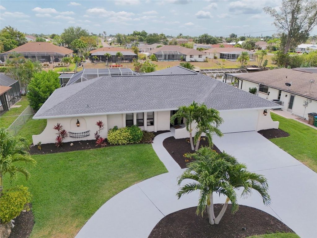 Photo of 3211 SE 4th Place, Cape Coral, FL 33904 (MLS # A4652861)