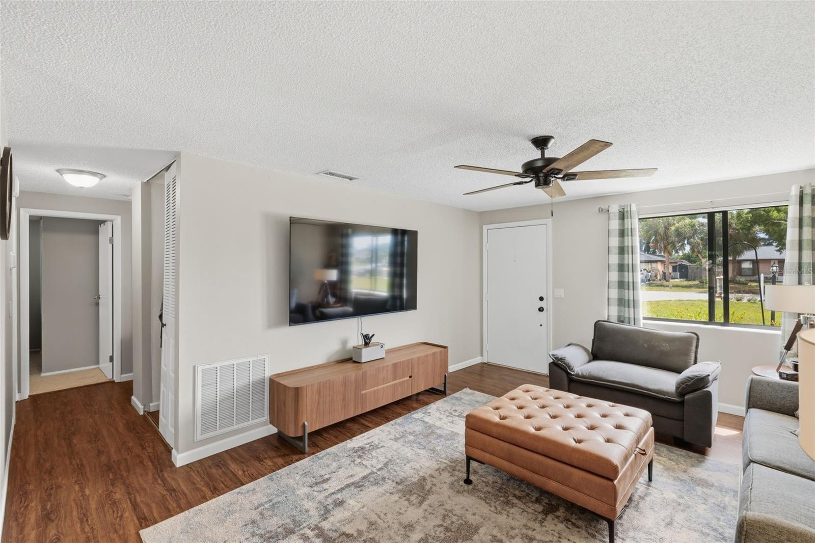 LOCKWOOD MEADOWS - Residential