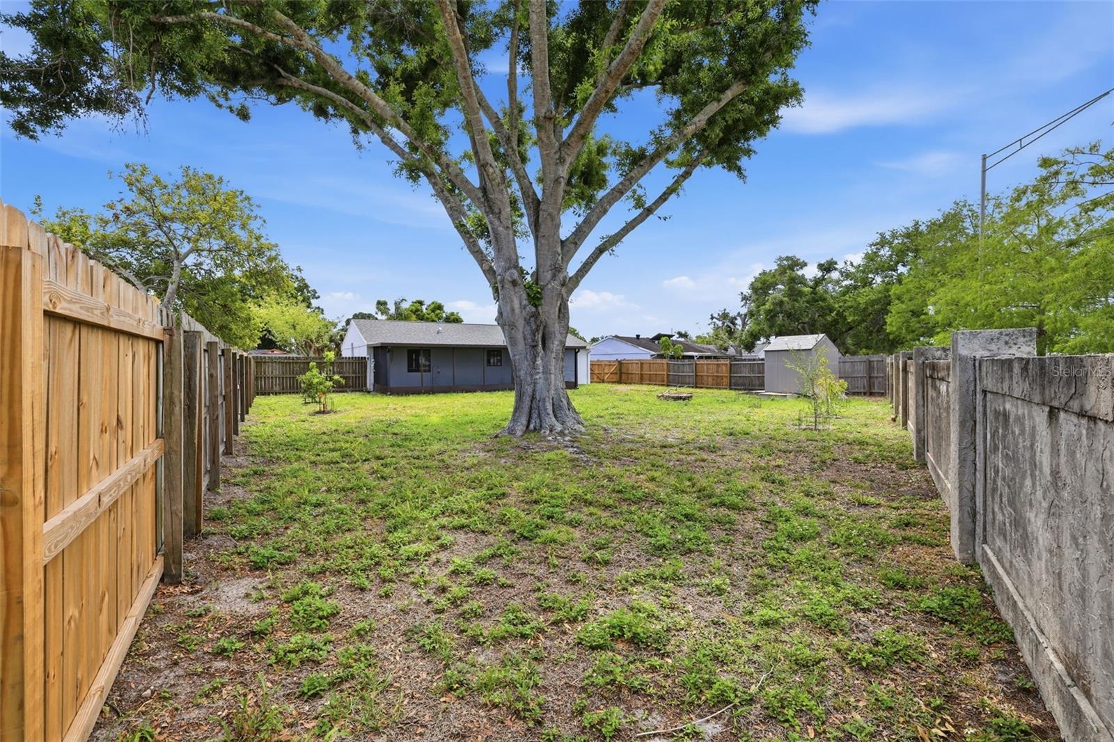 LOCKWOOD MEADOWS - Residential