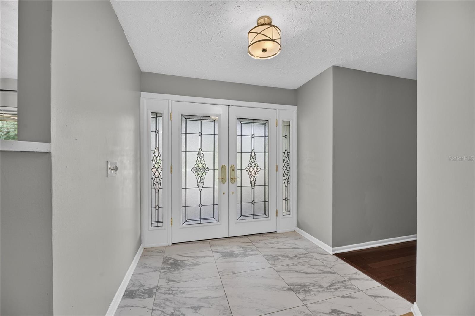 2203 GREENHILLS DRIVE
