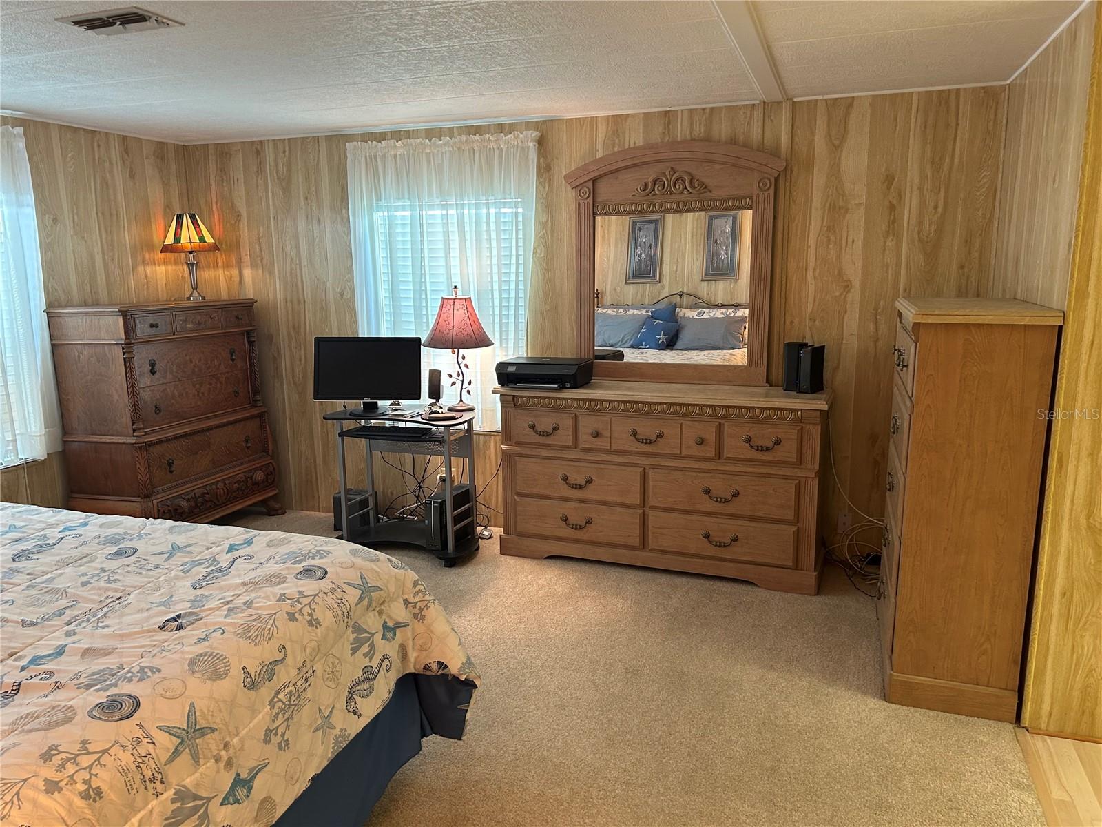 OAKWOOD ESTATES - Residential