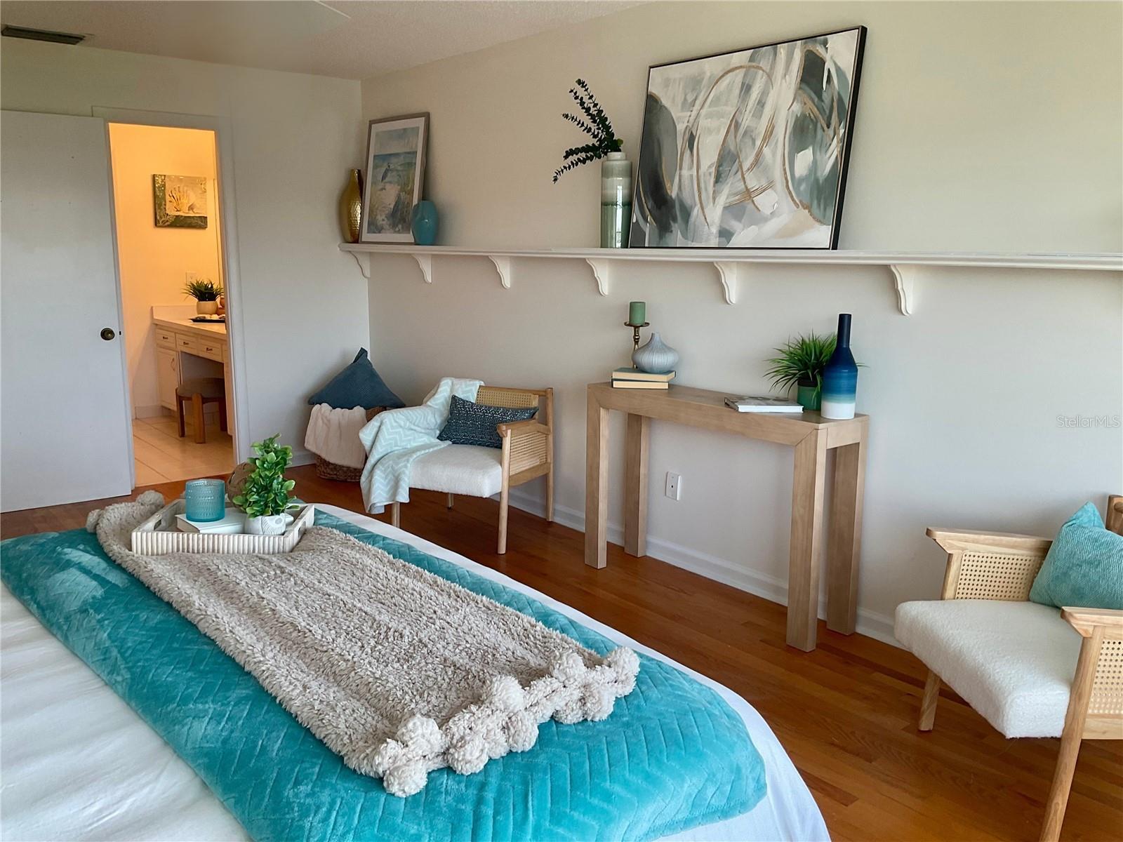 HARBOUR CLUB CONDO 2 - Residential