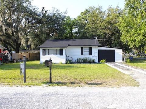 A home in ZEPHYRHILLS