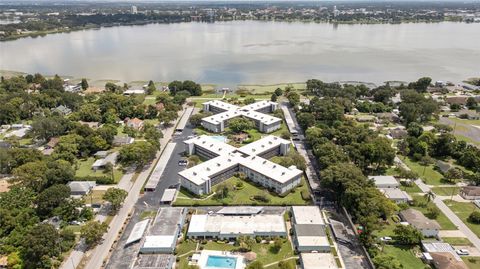 A home in WINTER HAVEN