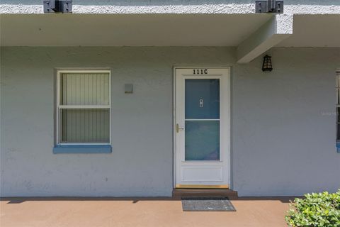 A home in WINTER HAVEN