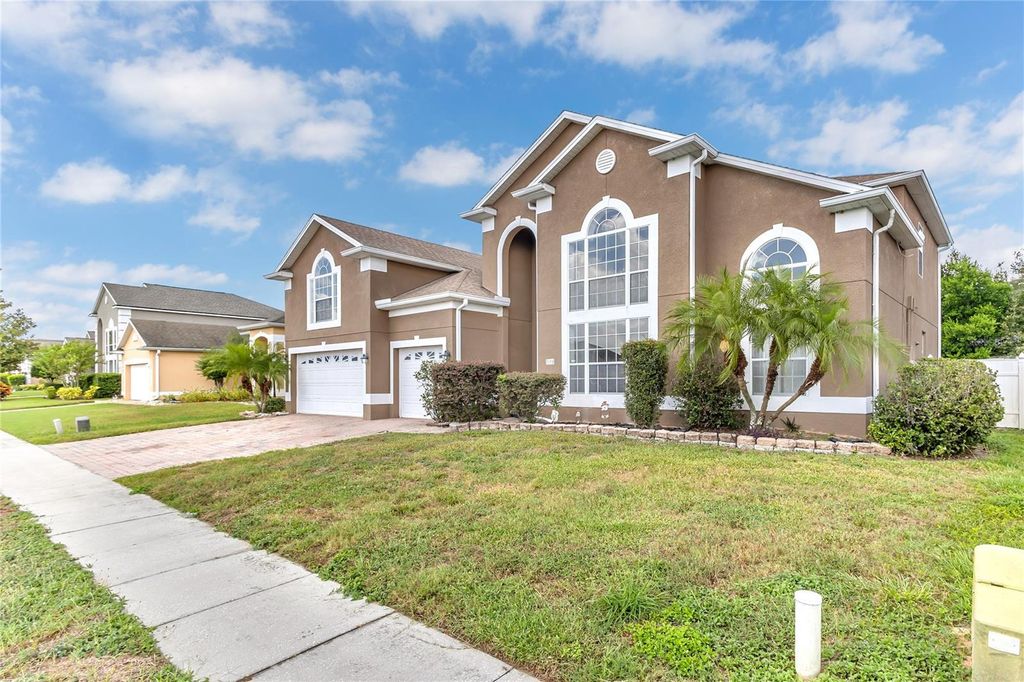 Photo of 7172 White Trillium Circle, Orlando, FL 32818 (MLS # O6351271)