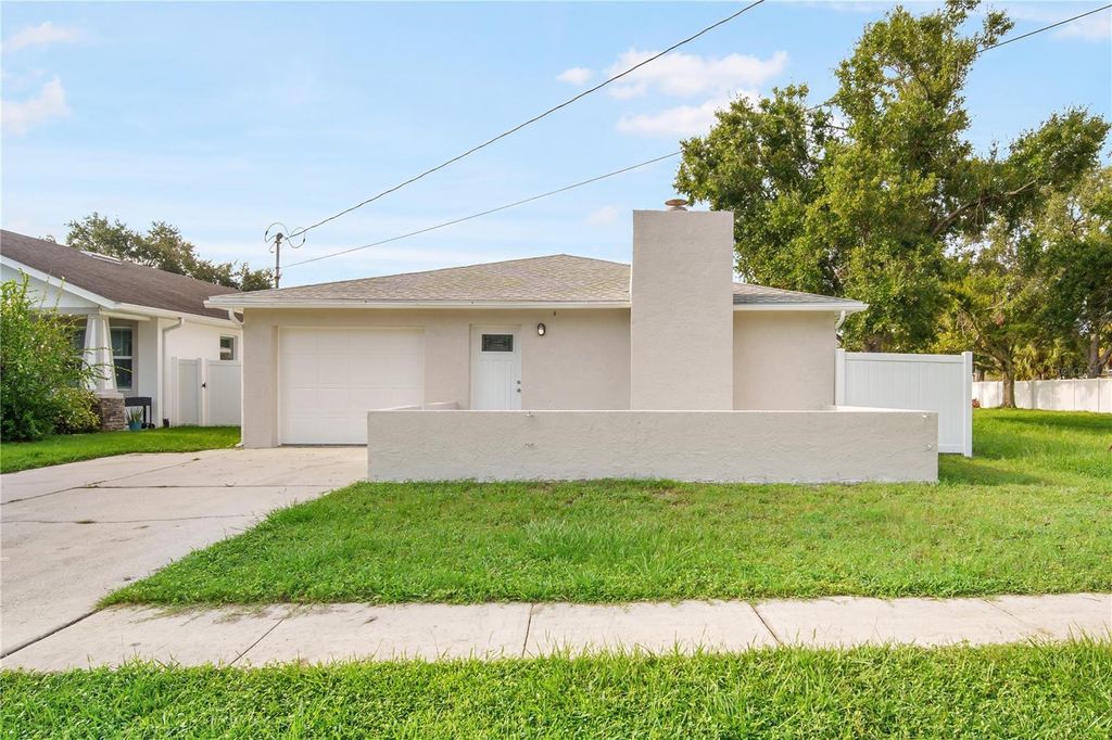 Photo of 3818 W Iowa Avenue, Tampa, FL 33616 (MLS # TB8475092)