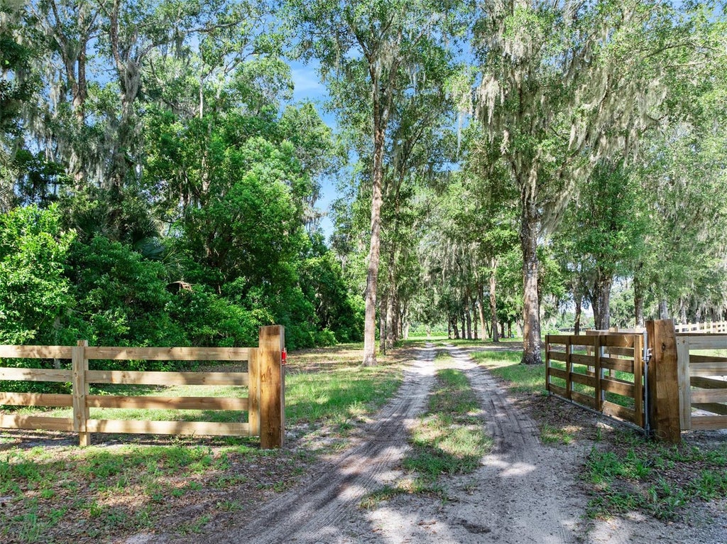 Photo of Blackburn Road, Pierson, FL 32180 (MLS # FC320791)