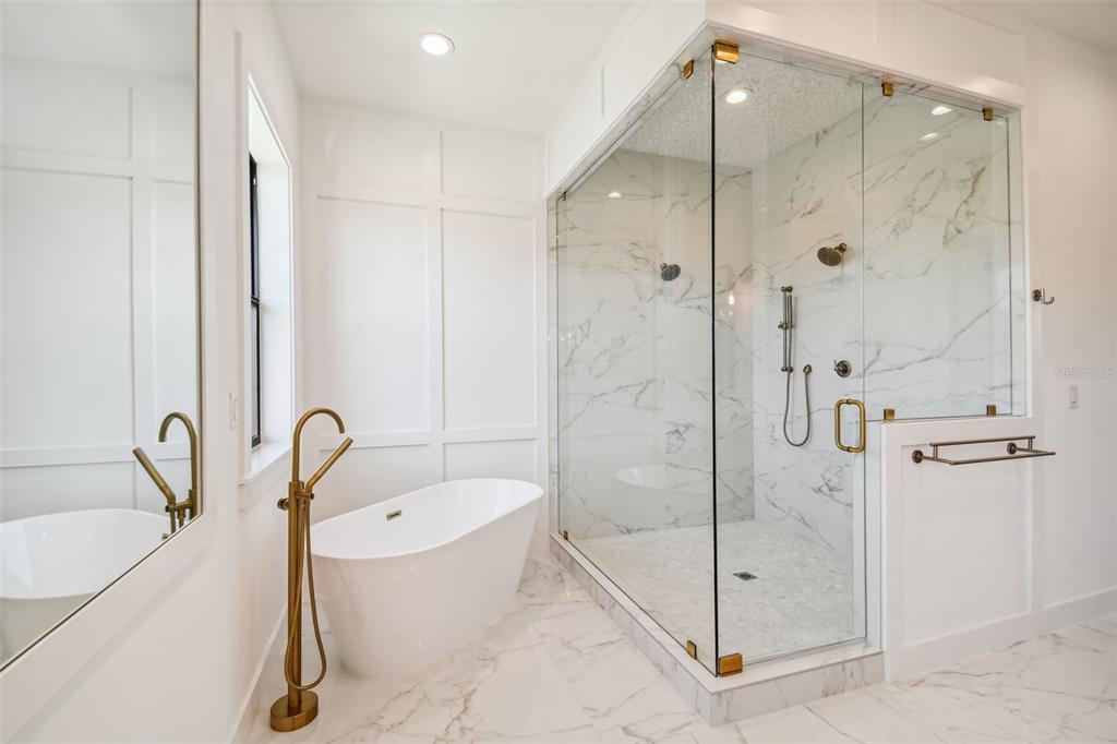 DAVIS ISLANDS PB10 PG52 TO 57 - Residential