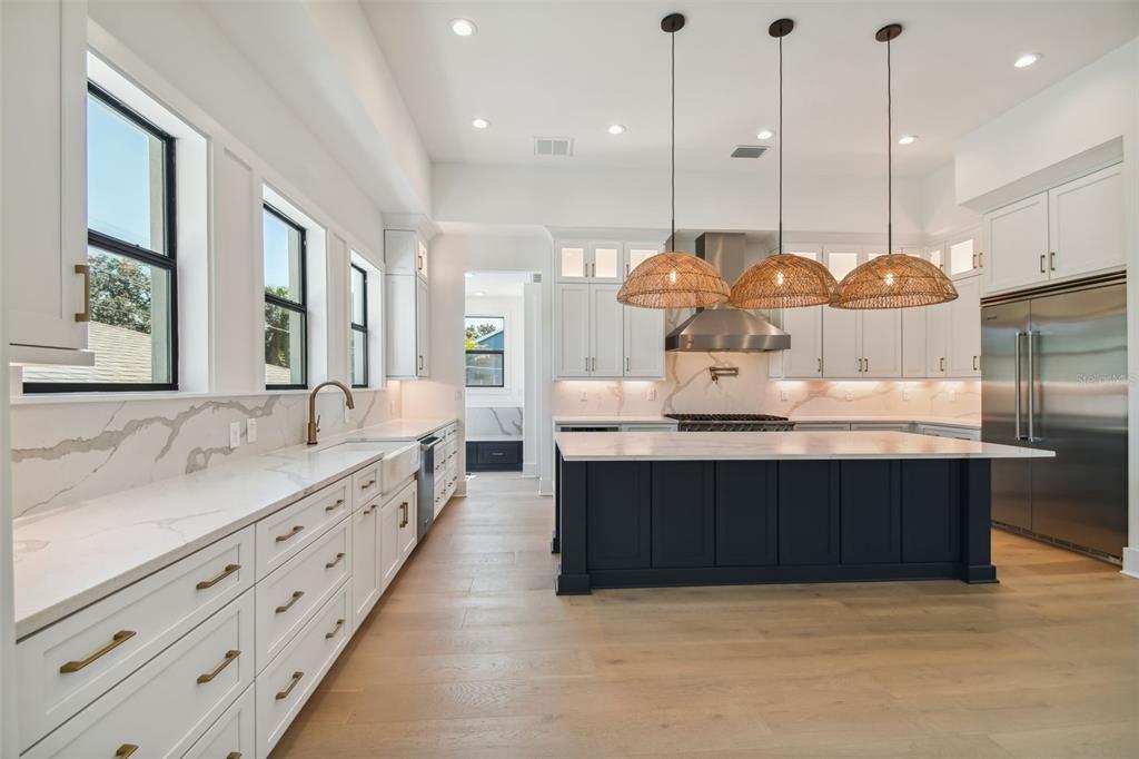 DAVIS ISLANDS PB10 PG52 TO 57 - Residential