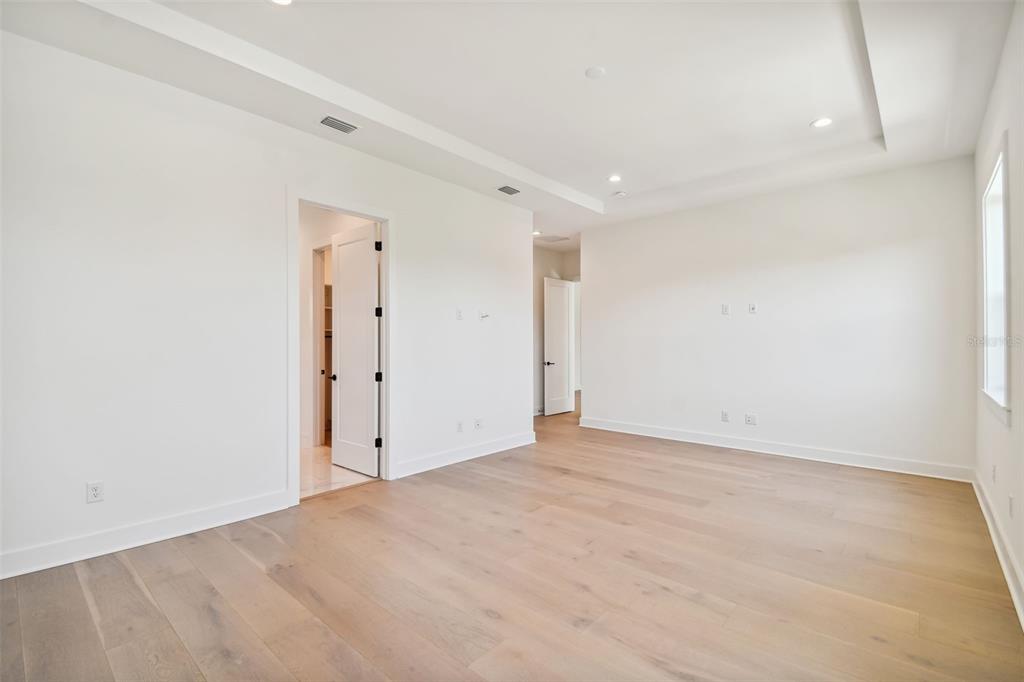 DAVIS ISLANDS PB10 PG52 TO 57 - Residential