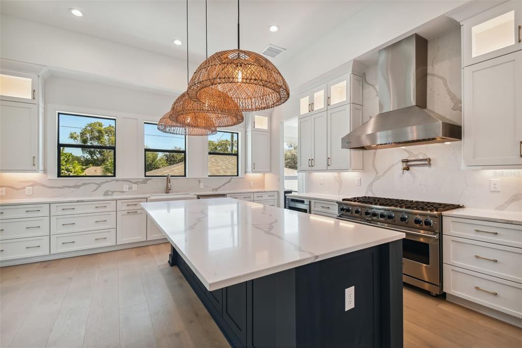 DAVIS ISLANDS PB10 PG52 TO 57 - Residential