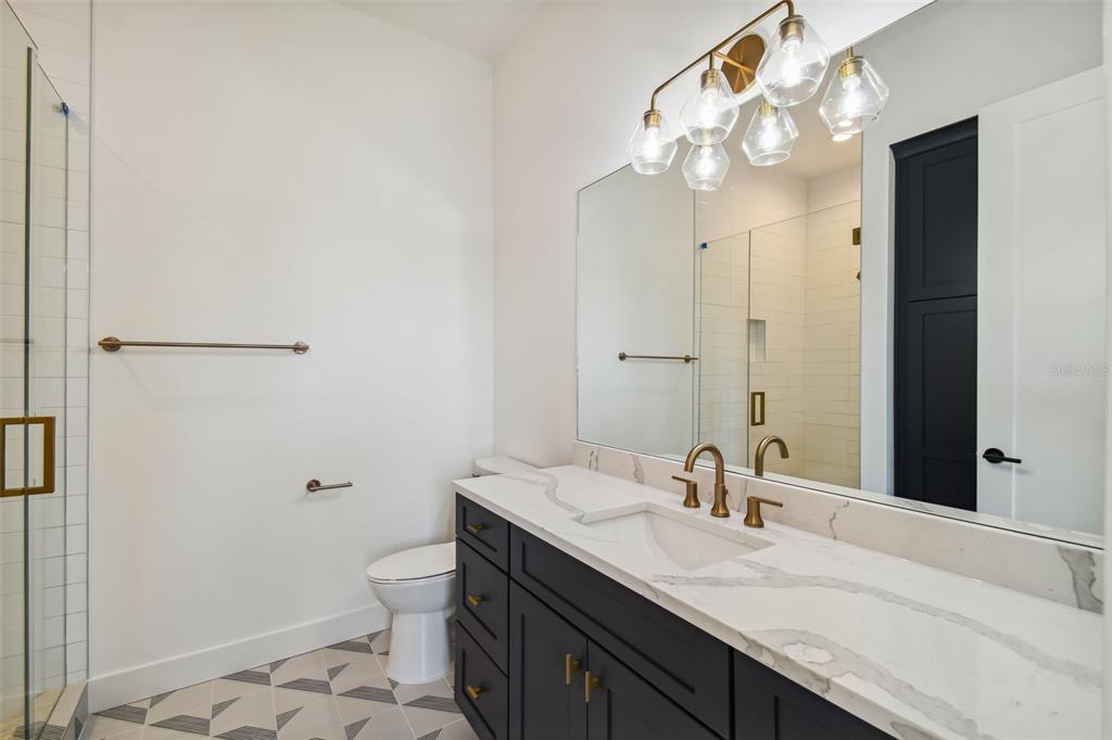 DAVIS ISLANDS PB10 PG52 TO 57 - Residential