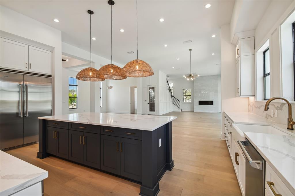 DAVIS ISLANDS PB10 PG52 TO 57 - Residential