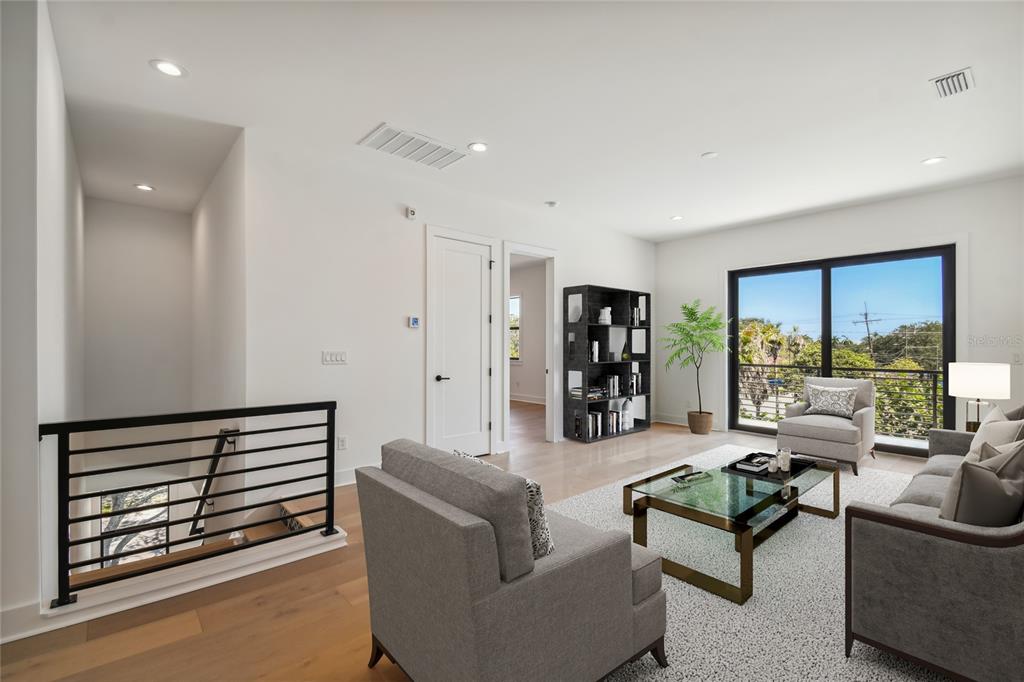 DAVIS ISLANDS PB10 PG52 TO 57 - Residential