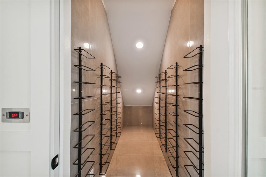 DAVIS ISLANDS PB10 PG52 TO 57 - Residential