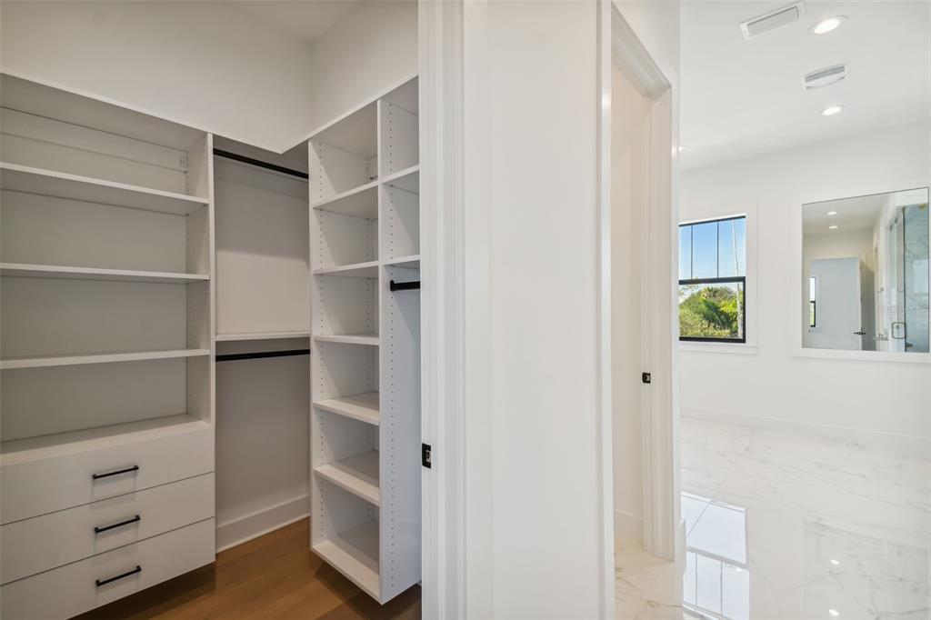 DAVIS ISLANDS PB10 PG52 TO 57 - Residential