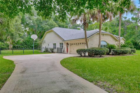 A home in LONGWOOD