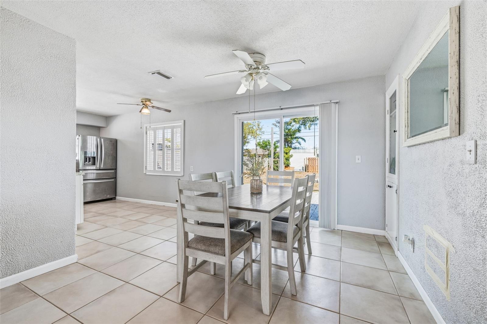 COUNTRY ESTATES 2ND ADD - Residential