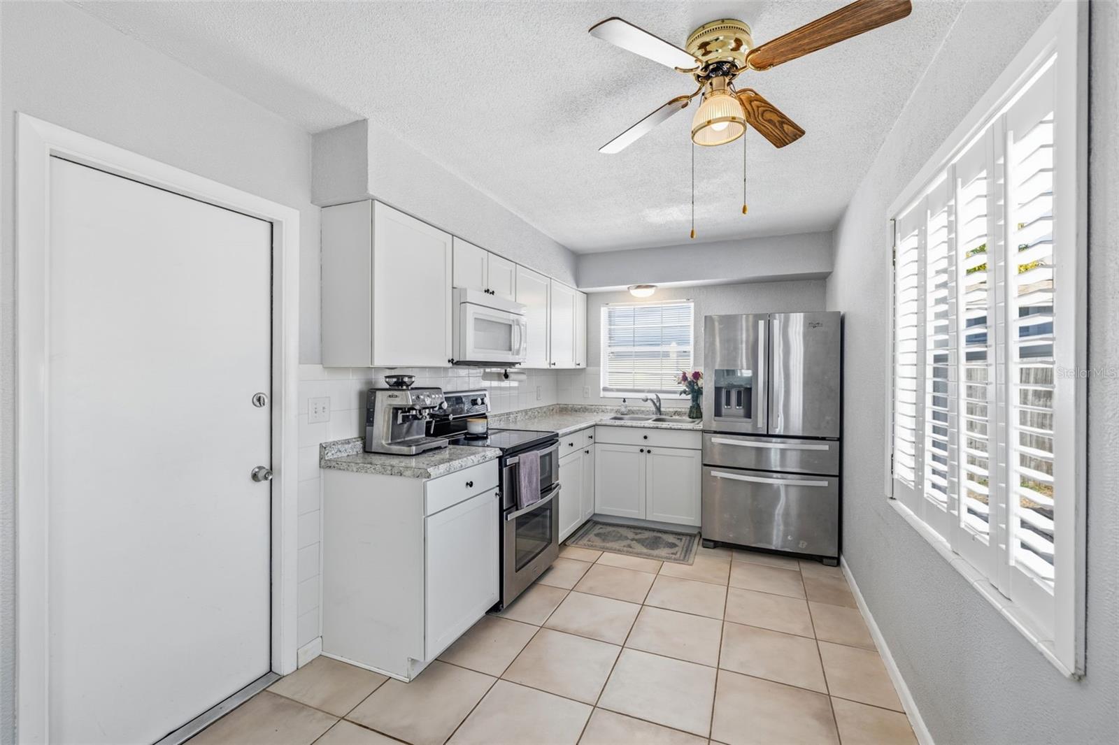 COUNTRY ESTATES 2ND ADD - Residential