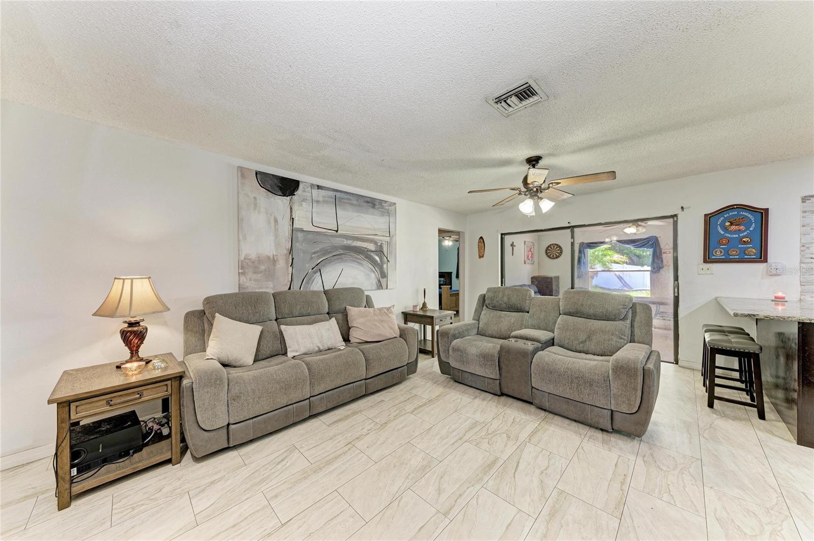 1520 SUNNYHILLS DRIVE