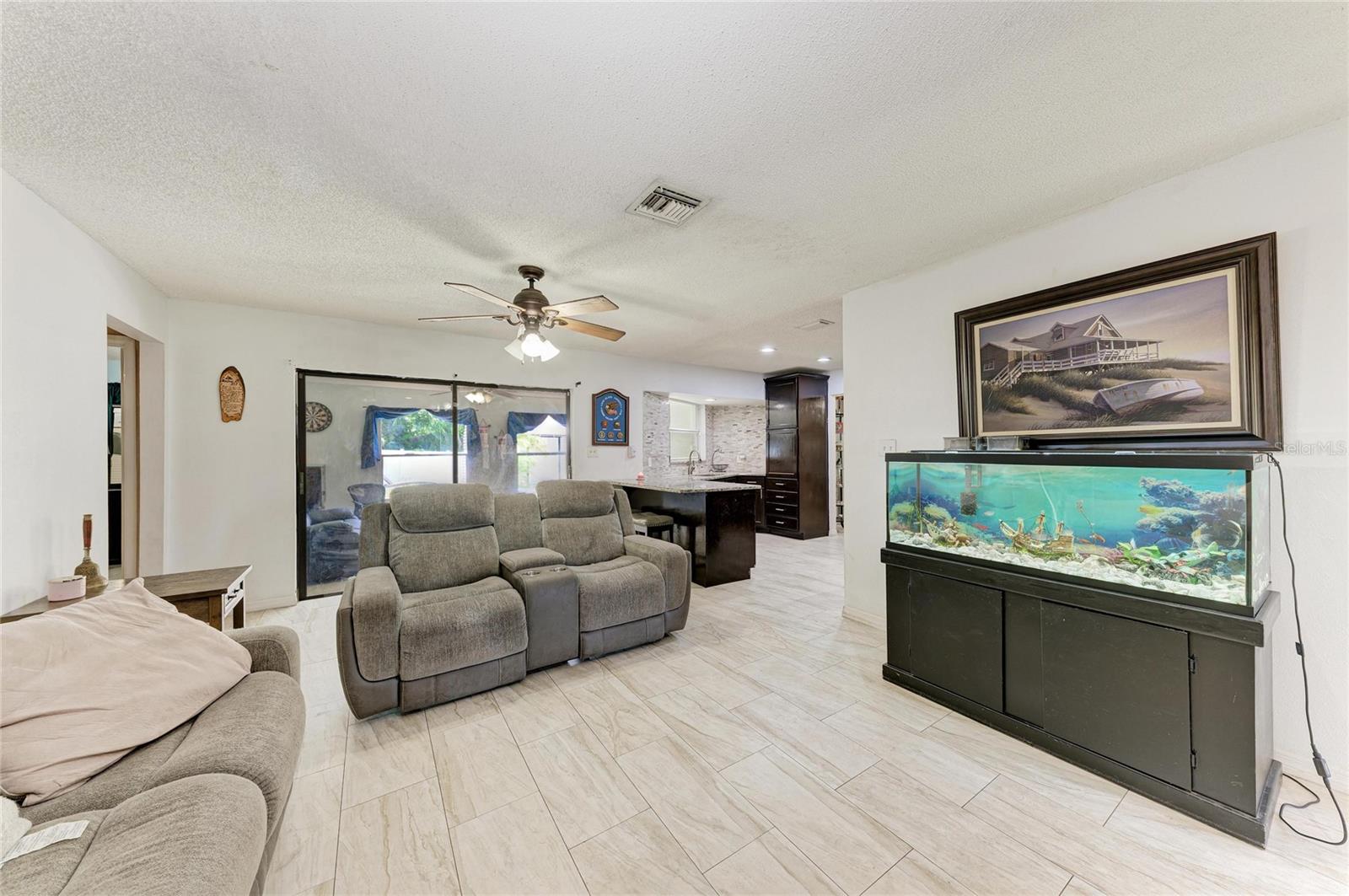 1520 SUNNYHILLS DRIVE