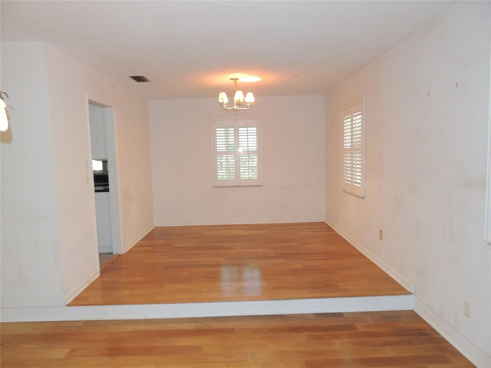 NORTHWOOD OAKS - Residential