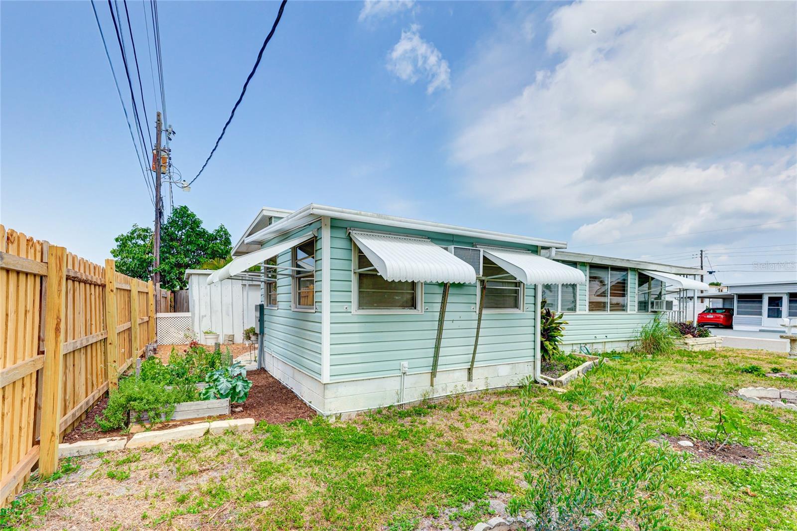 FAIR LANE ACRES FIRST ADD - Residential