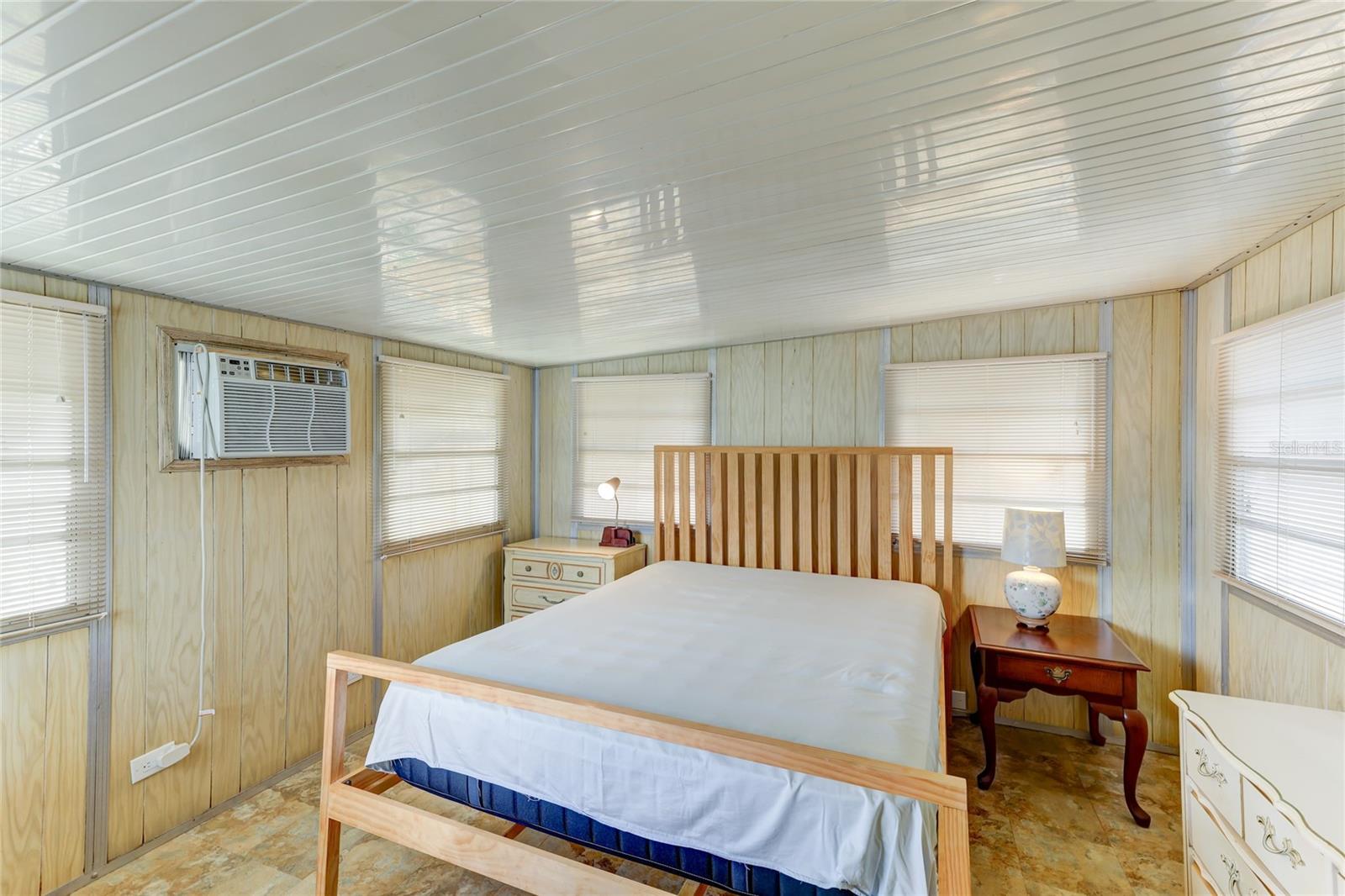 FAIR LANE ACRES FIRST ADD - Residential