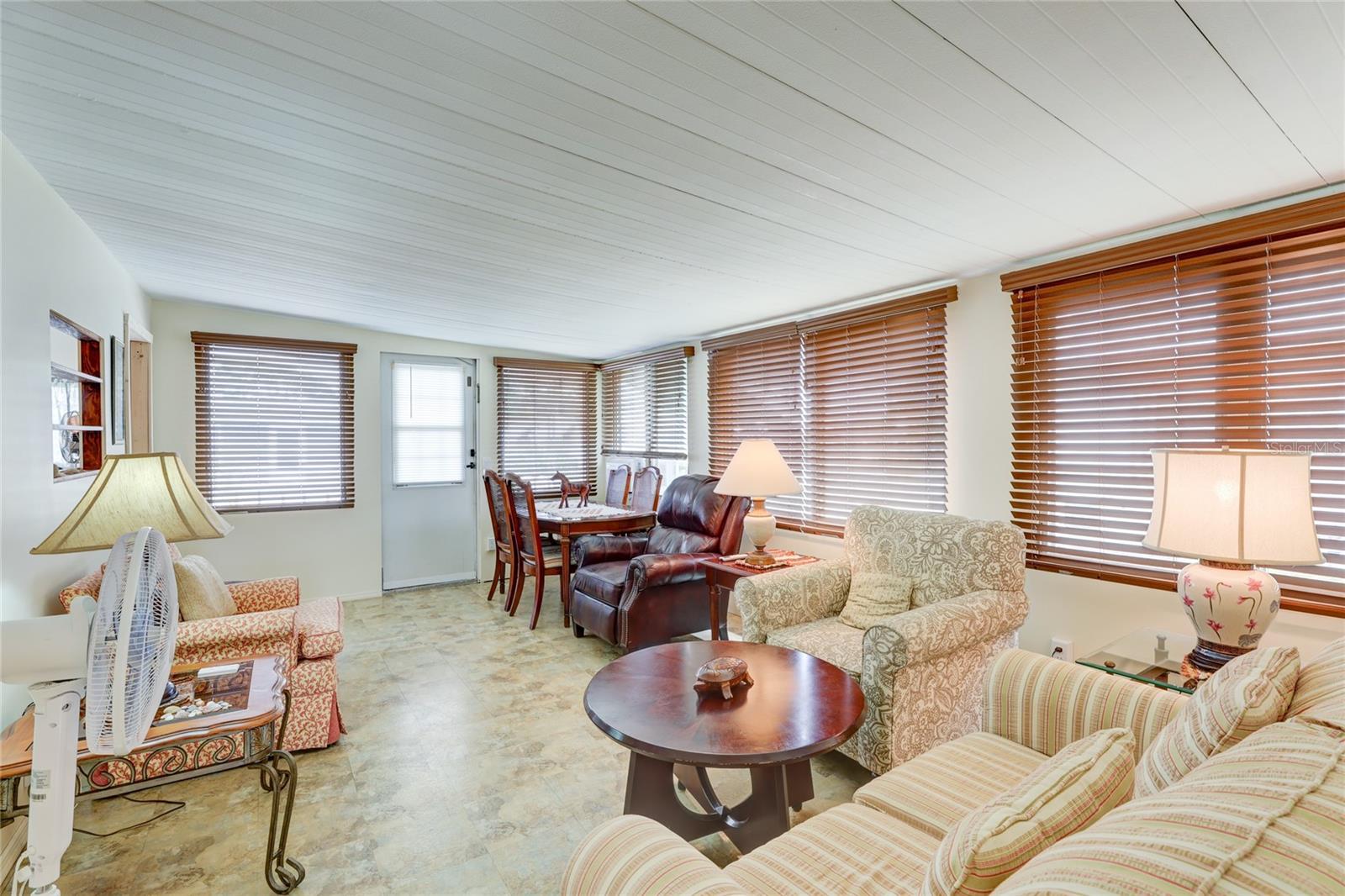 FAIR LANE ACRES FIRST ADD - Residential