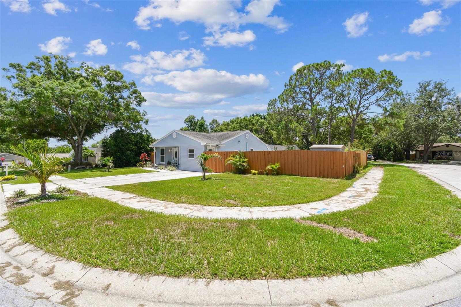 2692 CEDARBROOKE DRIVE