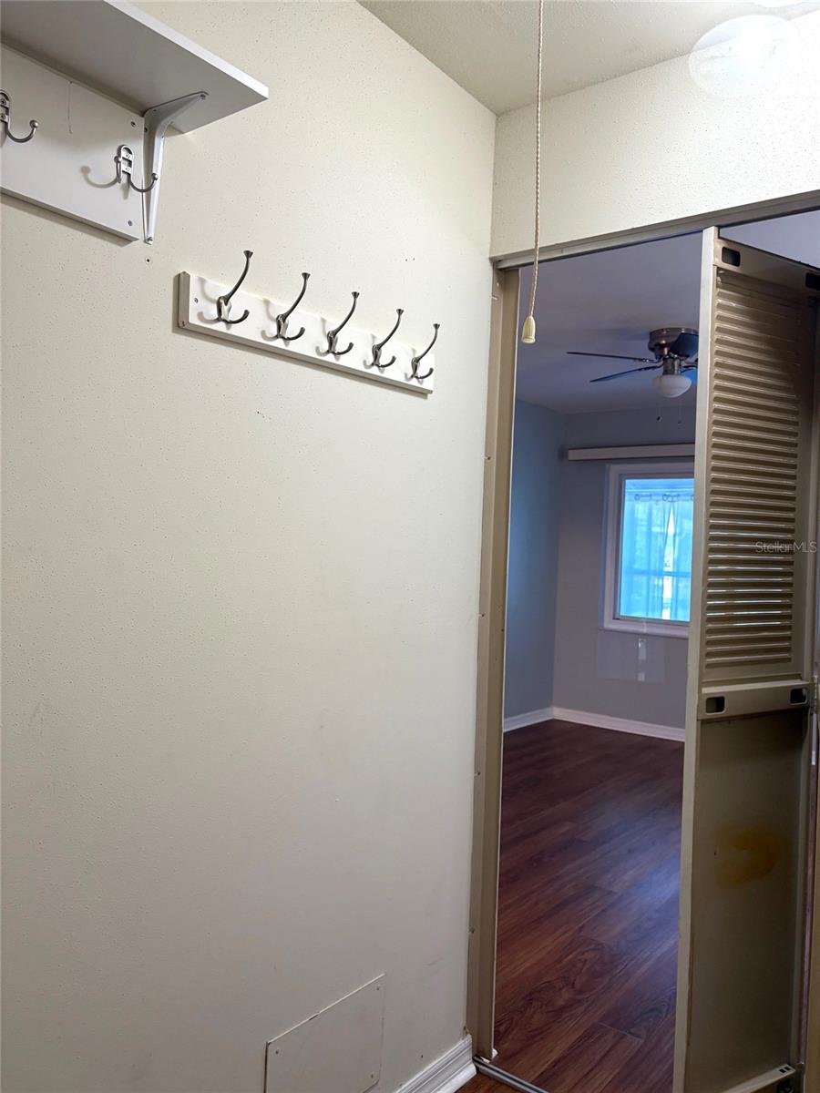 ANDOVER H CONDOMINIUM - Residential Lease