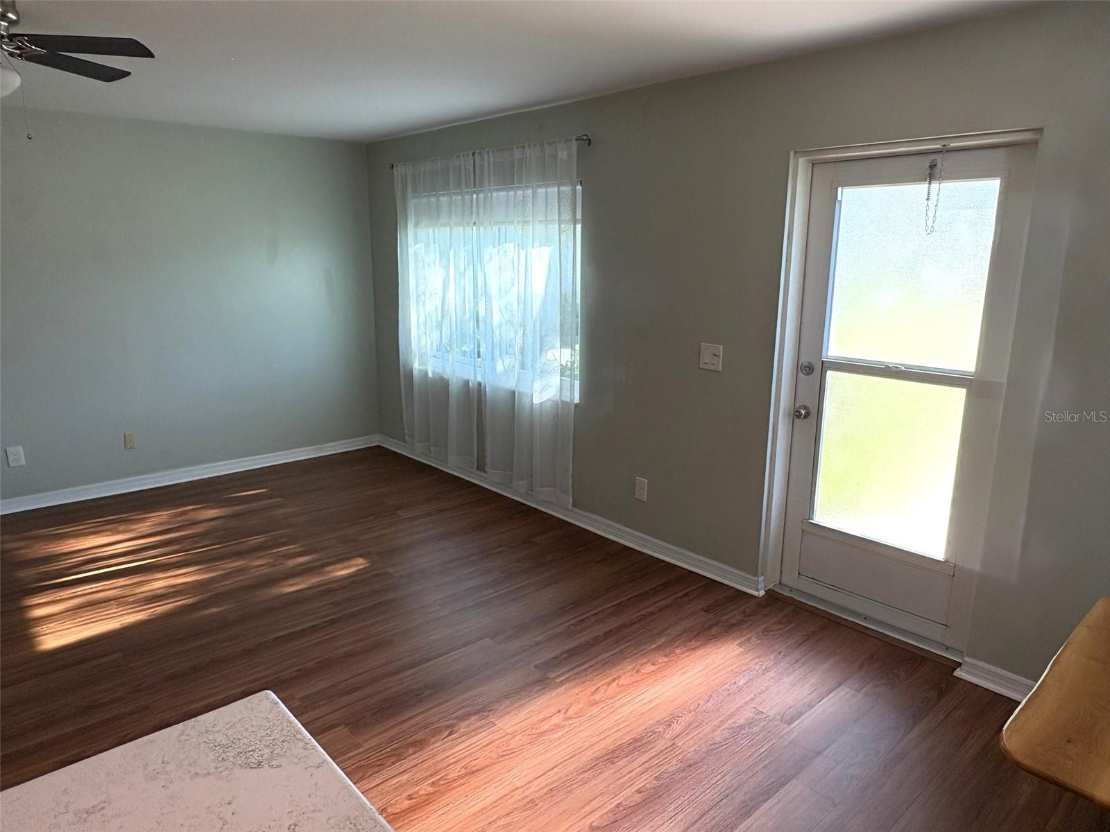 ANDOVER H CONDOMINIUM - Residential Lease