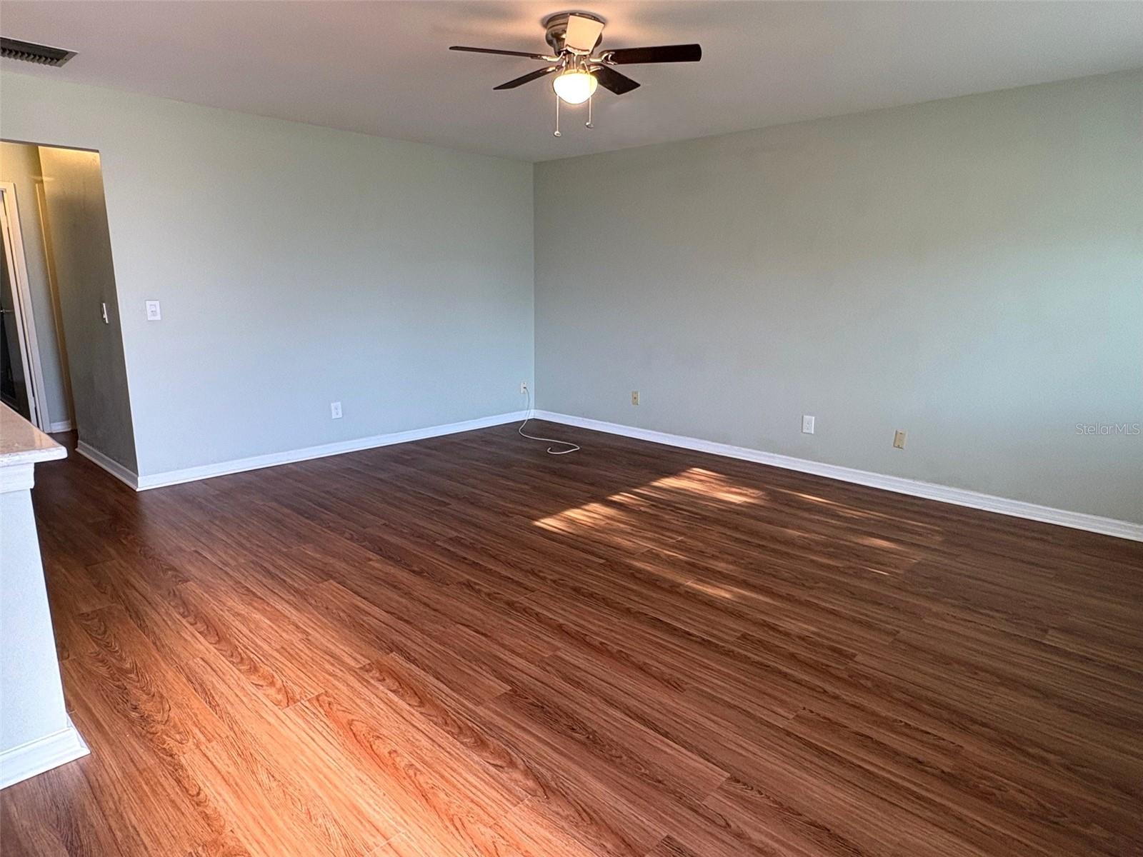 ANDOVER H CONDOMINIUM - Residential Lease