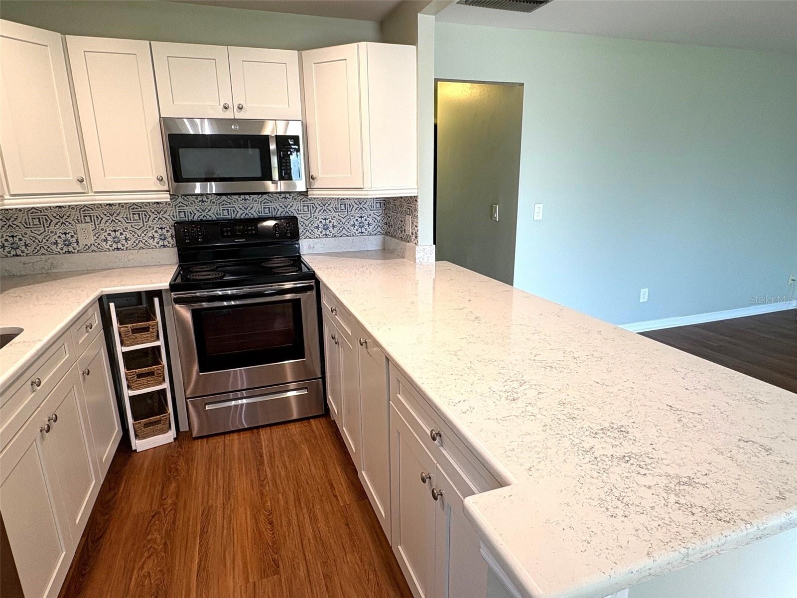 ANDOVER H CONDOMINIUM - Residential Lease