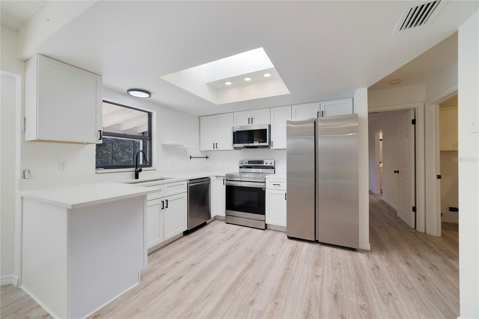 8546 AMBER OAK DRIVE