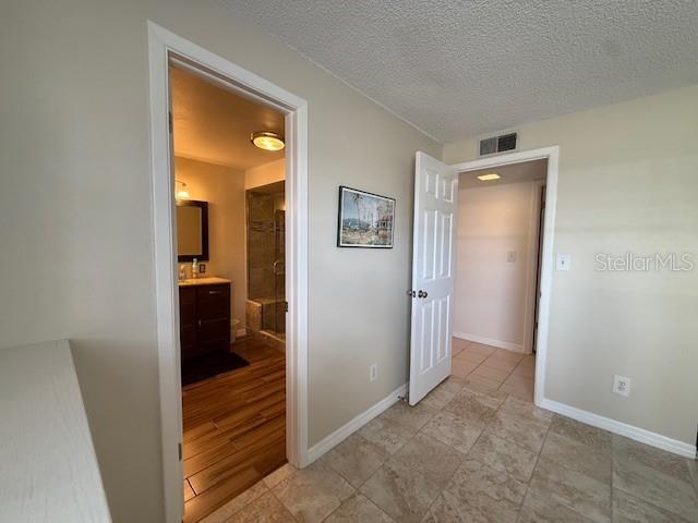 M B R CONDO - Residential Lease