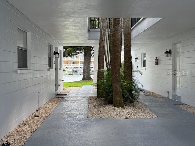 M B R CONDO - Residential Lease