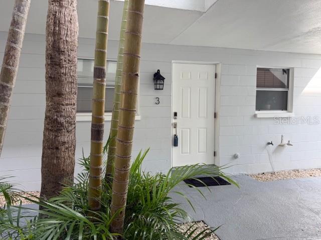 M B R CONDO - Residential Lease