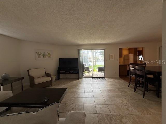 M B R CONDO - Residential Lease