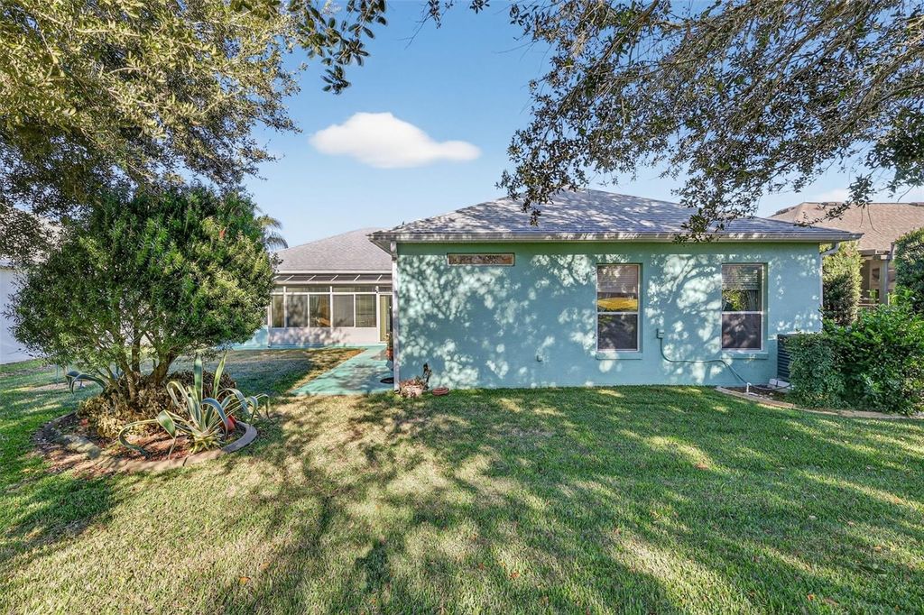 Photo of 25517 Laurel Valley Road, Leesburg, FL 34748 (MLS # G5107785)