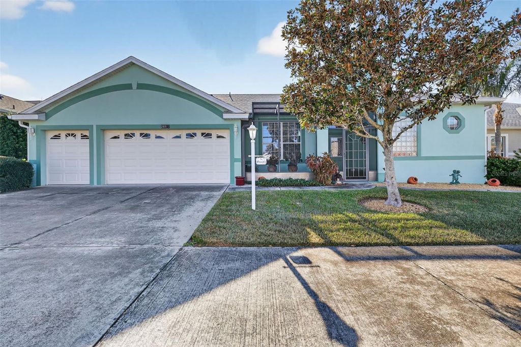 Photo of 25517 Laurel Valley Road, Leesburg, FL 34748 (MLS # G5107785)