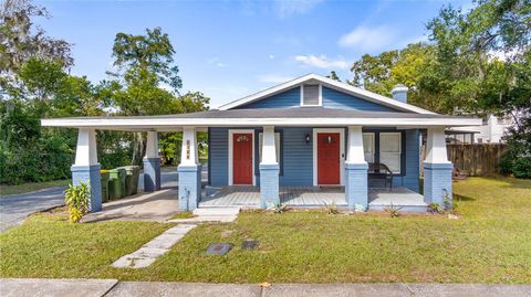 Photo of 1704 W Main Street, Leesburg, FL 34748 (MLS # G5104204)